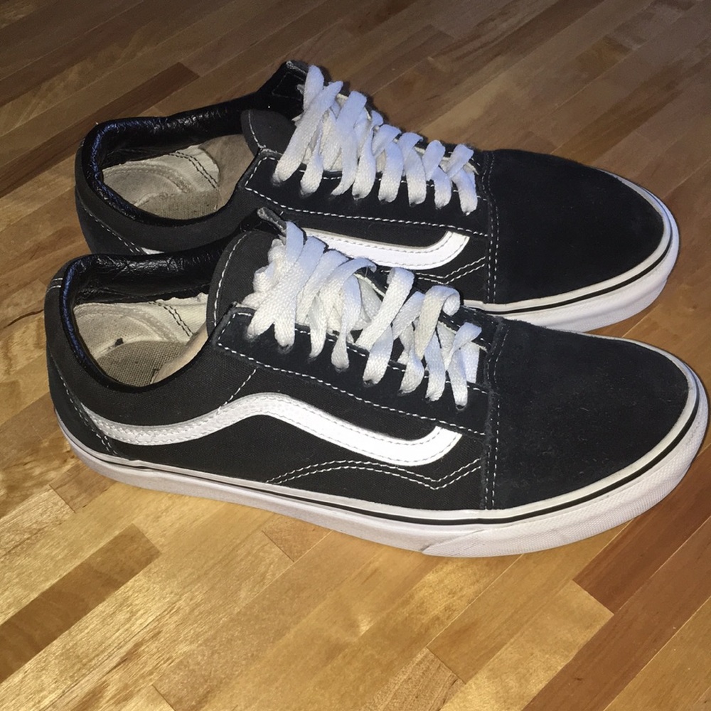 VANS Black Suede Sneakers